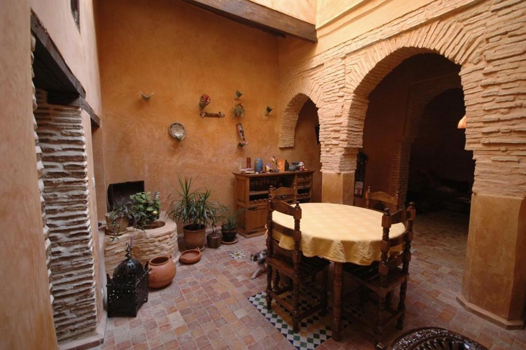 Riad Felloussia Meknès Eksteriør billede